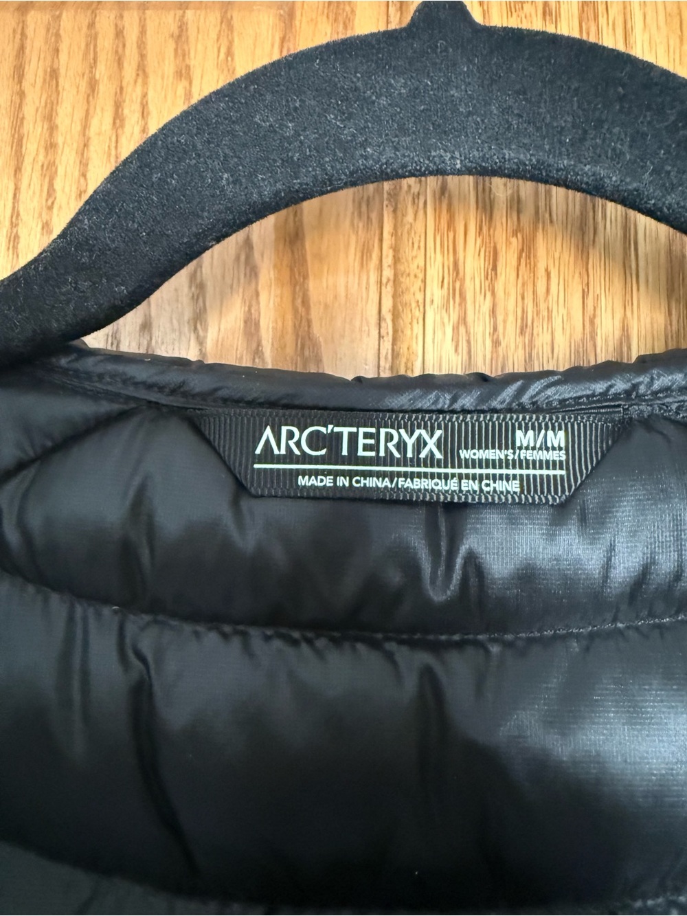 Arc'teryx Black Quilted Hooded Down-Style Puffer Coat - Picture 3 of 4